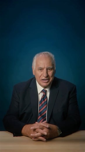 Serving up some straight talk, because Stanley St Lamb deserves nothing less. Find us in the fridge at Coles Local (VIC), Ritchies (NSW & VIC), Harris Farm Market (NSW & QLD), IGA (NSW, QLD, VIC & WA), and FoodWorks & Foodland stores nationwide. #ssk #dinner #recipe #lamb #lambchops #lambman #dinner | Stanley St Kitchen.