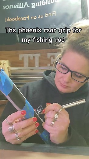 10K views · 96 reactions | Finished cutting the rear grip inlay pieces for my phoenix fishing rod, now it's time to glue them in #thedecorativestudio #thesouthernrodbuilders #thewomensrodbuildingalliance #foundationoutdoorgroup #threadcentral #americantacklecompany #mudholecustomtackle #customrodbuilder #customrodbuilding #customgrips | The Decorative Studio | Facebook