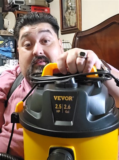 VEVOR Wet Dry Vac, 2.6 Gallon, 2.5 Peak HP, 3 in 1 Portable Shop Vacuum with Blowing Function, Attachments Storage, Perfect for Cleaning Floor, Upholstery, Gap, Car, Black/Yellow, ETL Listed