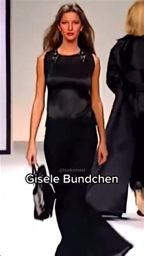 The models with Best walks #model #runway #catwalk #fashion #aura #explore