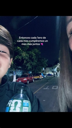 Video de S (@danaeex) relacionado con “entonces cada 15 de cada mes cumplimos mes juntos”