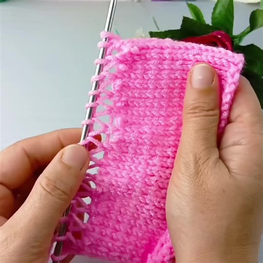 Knitting the knit sok model has never been this fun, watch and enjoy. #crochet #knitting #craft #design #diy