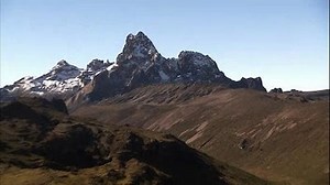 Watch Night Season 1 Episode 10 - Giraffe