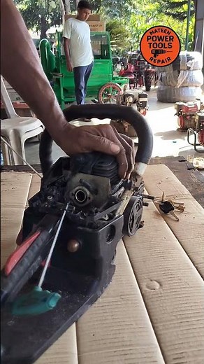Check the chain saw engine compression with this method—do you think it still operates properly?