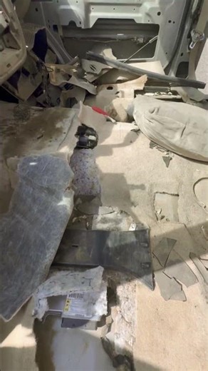 2007 to 14 GMC Airbag Computer (SDM) Location - Step-by-Step Guide! موقع كمبيوتر لسيارة GMC 2008 -