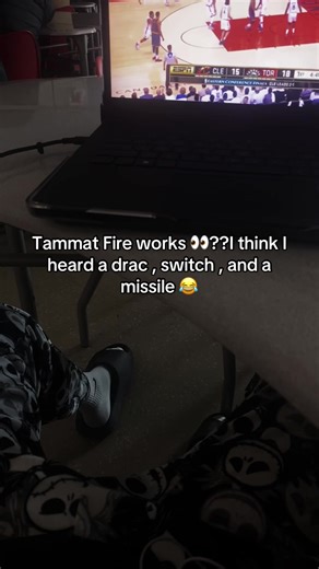 1lupeanut (@1lupeanut)’s video of Fireworks