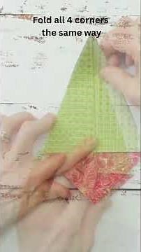 Origami Pyramid Treat Box You’ll Want to Make! #juliasuesstamping #diy