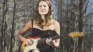 Caroline Jones Premieres Exclusive "Guitar Talk" Video