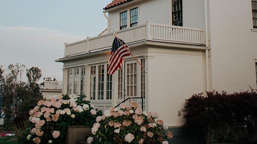 All you need to know about reporting your address change to USCIS