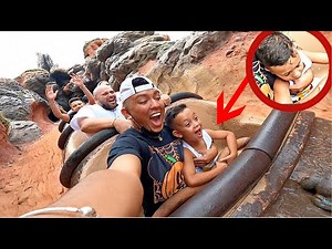 MY LITTLE BROTHER PASSED OUT ON HIS FIRST ROLLOR COASTER...