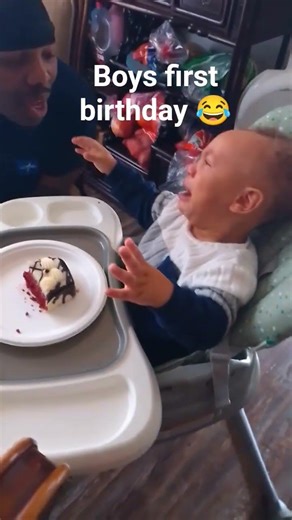 he did not like the cake😭