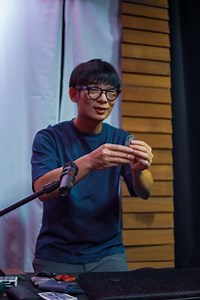 Avi’s interpretation of the classic 3-Fly is known for its elegance, smoothness, and visual clarity. #coinmagician #coinmagic #魔术 | San Wee , Magical Entertainer