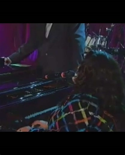 Kim Burrell's Stunning Piano Performance