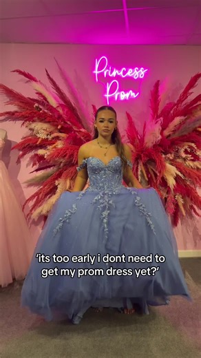 Get your January apps booked in for prom 2026 girls! 🤍 #prom #prom2026 #fyp #promdress #promdressshopping