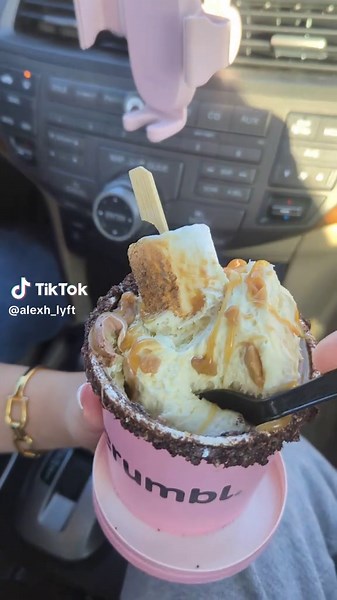 10/10 😫@Crumbl #fyp #crumbl | crumbl cookie week