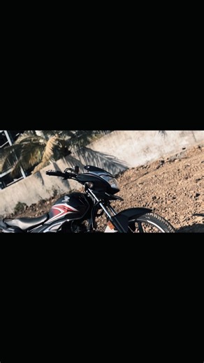  ꜱʜɪɴᴇ Cɪɴᴇᴍᴀᴛɪᴄ ᴡᴀʟᴀ …!!🤴🏻 on Instagram: "💀🤙🏻…..!! #shine #activa #dio #honda #racing smartunlock hondaactiva hondadioaf dioridersclub yamaha scooter hondadio sp grandhonda smartkey bikelife hondascooter diomodified bike diofans ridewithjoy cb x hornet stroke shinelovers shinebike ladakh ladakhtrip bikeride"