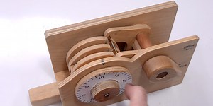 A DIY Wooden Combination Lock Is Rad But Maybe Not Secure