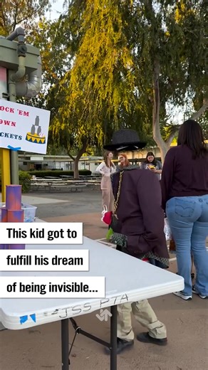 7.5K views | DIY Invisible Man Costume  (IG: @ashleenino) #halloween #diy #costume | THE SPACE PAGE | Facebook