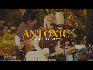ANTOXIC (Live at The Cozy Cove) - Janine Berdin
