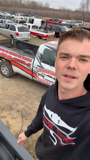 Exploring Old Ford and Dodge Parts: A Walkthrough