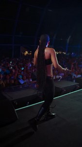 🥹🫵 ughhhhhhh she jumped on stage and did so good! Tag my queen! 📹 @zed.armani | unclewaffles_