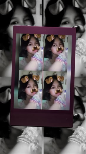 cara membuat cheesecake strawberry 🍓🍰 receip: -strawberry -biskuit regal 120gr -whipcream 100gr -air 200ml es batu -creamcheese/keju oles 160gr -gula 3sdm -skm 4sdm -margarin cair 4sdm tutorial layer 1: -haluskan biskuit regal -tambahkan margarin cair dan skm, aduk hingga tercampur rata -ratakan hancuran biskuit regal ke dalam loyang, tekan hingga padat, sisihkan tutorial layer 2 -campurkan whipcream serta air es 200ml (wajib dingin banget) -kocok hingga kaku maximal -tambahkan creamcheese/kej