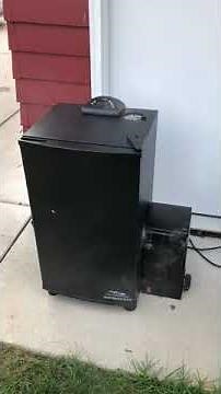 Masterbuilt Electric Smoker - If you have no smoke watch this