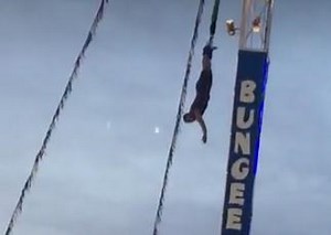 Man Stuck on Bungee Jump Ride Hangs Upside Down For 20 Minutes. Credit - Facebook/Mariah Barnes-Jones via Storyful