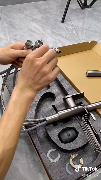 How to Install a Kitchen Faucet: Step-by-Step Tutorial