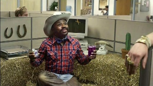 Berry Pomegranate MiO TV Spot, 'Office Transformation'