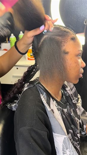 Mastering the ZigZag Stitch: A Hair Braiding Guide