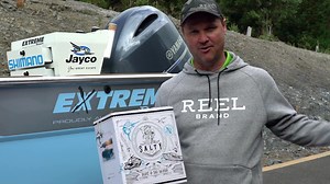 3 Things You Need to Know Before Cleaning The Salt Off Your Boat 1️⃣ Does the product contain something that actually dissolves the salt? Water won't cut it. 2️⃣ Do you need to scrub? Scrubbing the boat flat out sucks and you also run the risk of scratching your Boat 3️⃣ Is it quick and easy? It should not take more than 10 minutes to get it all of the salt off That's why we created Salty Captain. It's the only formula that won't leave a residue like other brands, leaving your Boat with a shiny 