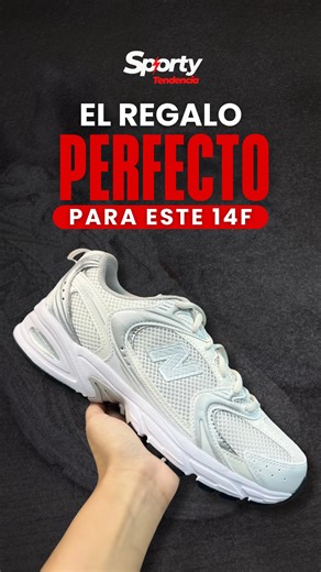 Sporty Tendencia I Tienda deportiva on Instagram: "❤️El 14 de Febrero ya se acerca… ¡No dejes los regalos para último momento!🎁🤩 Si quieres sorprender a tu persona especial ¡Tenemos el regalo perfecto!👟⚡️ 📍Visítanos en el C.C Plaza Atlántico 📲 Contáctanos al DM o WhatsApp #poz #puertoordaz #ciudadguayana #zapatos #14F #Sanvalentin #regalos"
