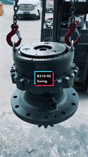 #excavatorparts Hyundai R210-9S R215VS swing motor gearbox #excavator #hyundaiexcavator