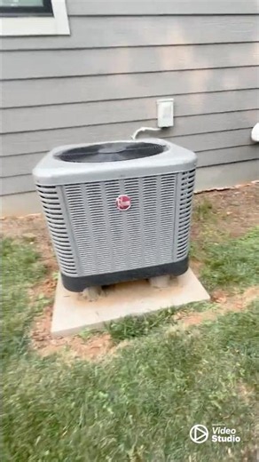 Newly installed 2022 Rheem Classic RP15 Heat Pump Starting And Running