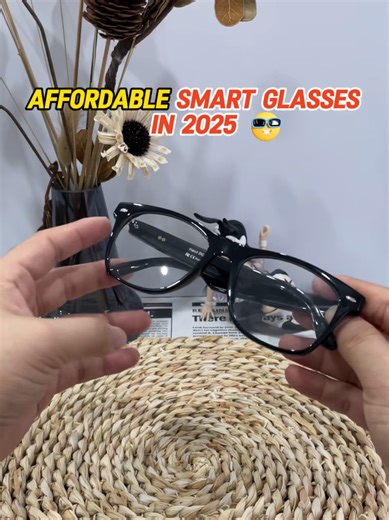 These Bluetooth sunglasses are so cool!! You can listen to music,take photo,and answer phone calls without wearing earbuds!!#bluetoothglasses #bluetooth #glasses #sunglasses #TikTokShopBlackFriday #TikTokShopCyberMonday#dealsfordays #smart #foryou#christmasgift