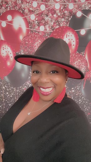 Ooh She La La (@rethickulous)’s videos with La Bebe (Remix) - Yng Lvcas & Peso Pluma
