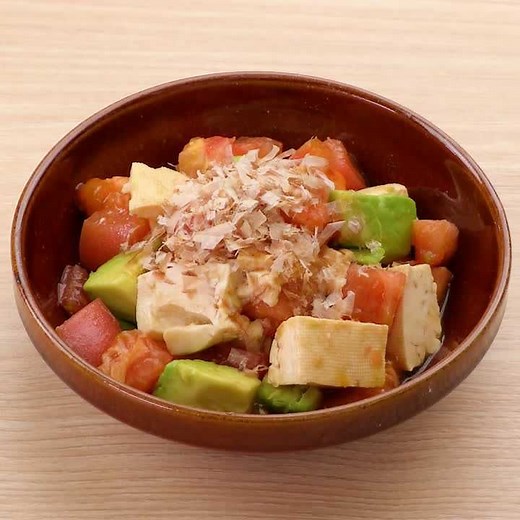 おつまみにぴったり♪ 豆腐とアボカドの和風サラダのレシピ動画・作り方 | デリッシュキッチン