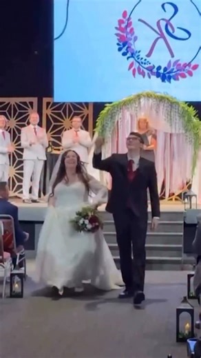 If a man don’t flip upside down and give me the Spider-Man kiss at my wedding… then honestly? What are we even doing 😌💅🏽 @just_aniyah_ | Standing Out and More