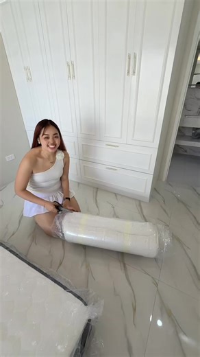 Aesthetic Sofa Chair: Perfect for Your Room