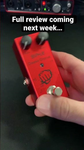 $20 Chorus Pedal? YES PLEASE! 🤘🤘🎸