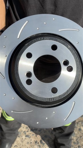 Innovative Dimpled Brake Disc for Enhanced Performance