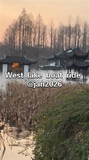 West lake boat tour at Hangzhou with my girls