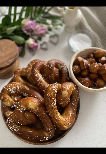 Sourdough Pretzel Recipe for Perfect Love Knots