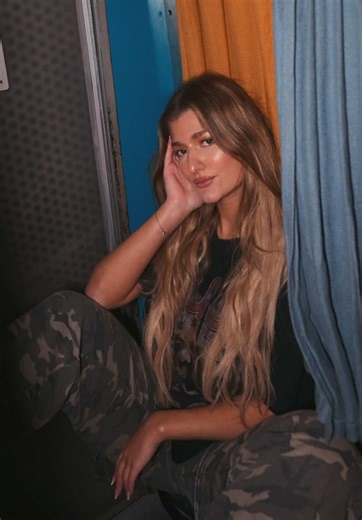 Capture Vintage Moments at Paris Photobooths