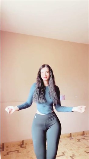 🔥 Must-Try TikTok Dance Challenge #dance #leggings #tiktokdance