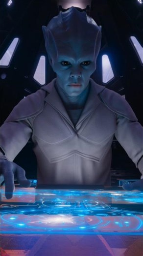 Alien is scanning the Giza structure. #space #mothership #avatar #starwars