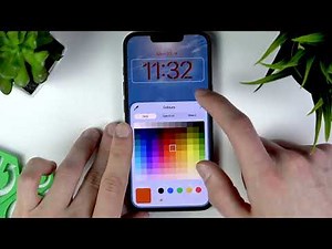 iPhone 17e – How to Customize the Lock Screen on iOS 26