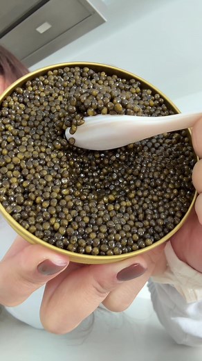 Exploring the World of Caviar: Types and Tasting Guide