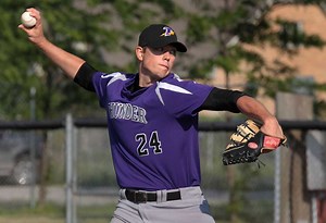 Pierce revives pitching career with Thunder